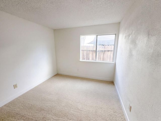 6300 Seyferth Way, Sacramento, CA 95823