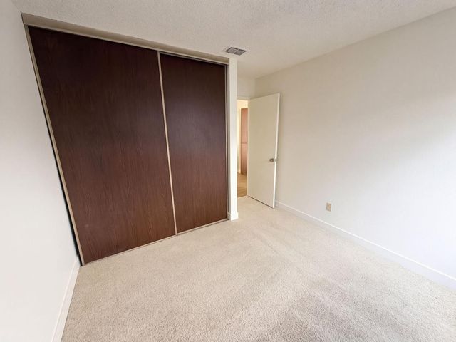 6300 Seyferth Way, Sacramento, CA 95823