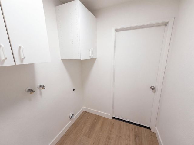 6300 Seyferth Way, Sacramento, CA 95823