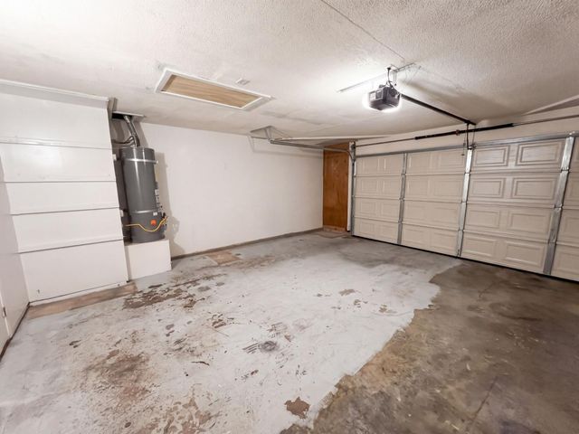 6300 Seyferth Way, Sacramento, CA 95823