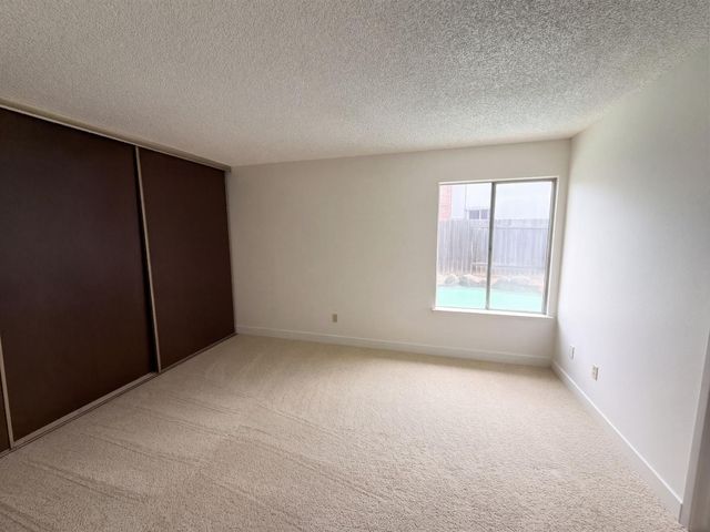 6300 Seyferth Way, Sacramento, CA 95823