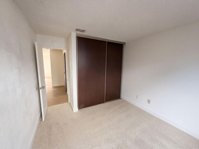 6300 Seyferth Way, Sacramento, CA 95823