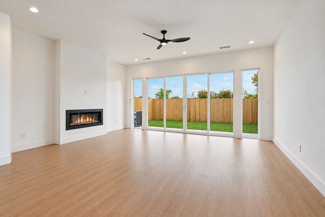 316 Avenue L, Dallas, TX 75203