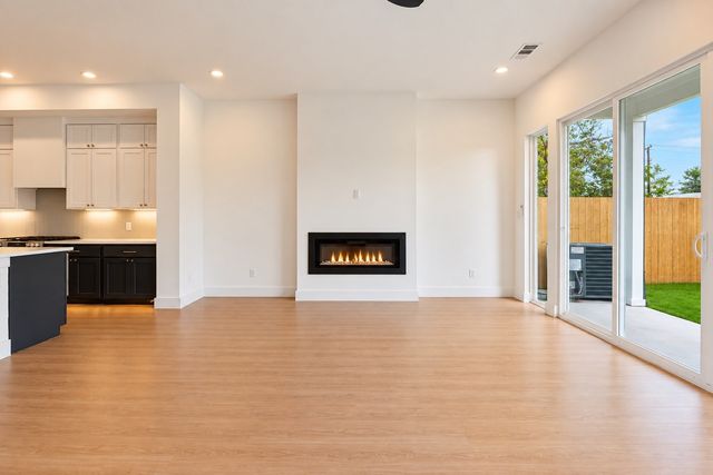 316 Avenue L, Dallas, TX 75203