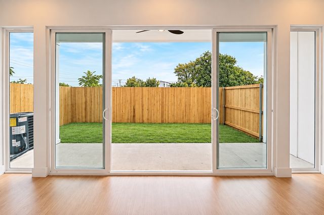 316 Avenue L, Dallas, TX 75203
