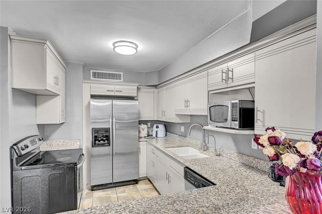 3111 Bel Air Drive 4F, Las Vegas, NV 89109