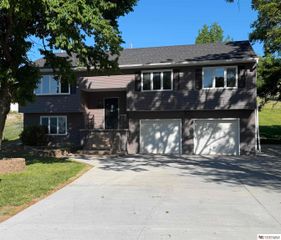 9316 Talmadge Road, Plattsmouth, NE 68048