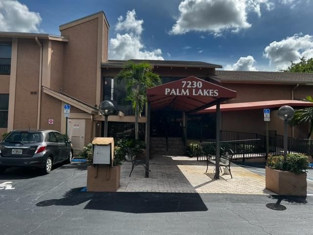 260 NW 76th Avenue 108, Margate, FL 33063