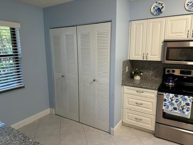 260 NW 76th Avenue 108, Margate, FL 33063
