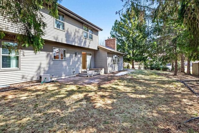 951 E FOXMOOR LANE, Appleton, WI 54911