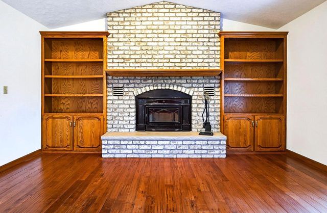 951 E FOXMOOR LANE, Appleton, WI 54911