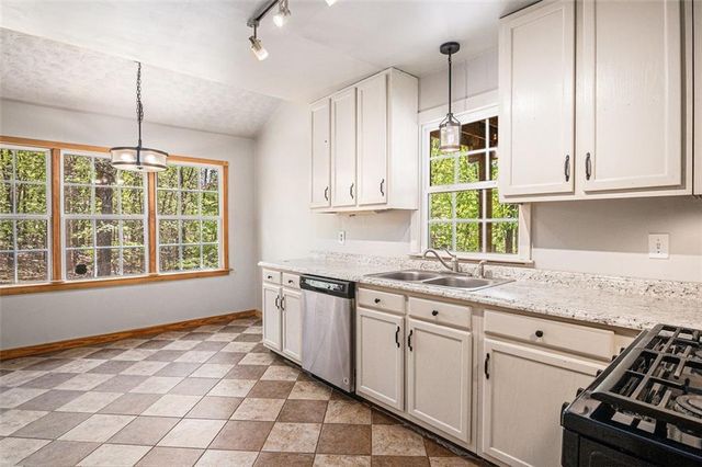 624 Ridge Lane, Lula, GA 30554