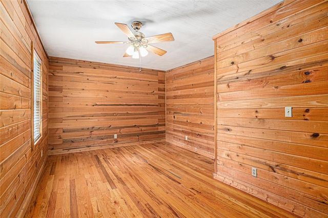 624 Ridge Lane, Lula, GA 30554