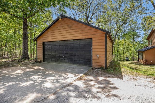 624 Ridge Lane, Lula, GA 30554