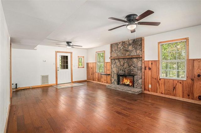 624 Ridge Lane, Lula, GA 30554