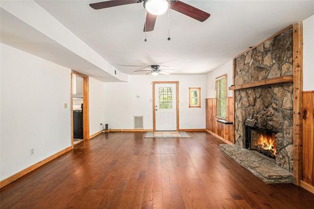 624 Ridge Lane, Lula, GA 30554