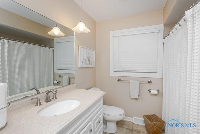 6023 Brainard Drive, Sylvania, OH 43560