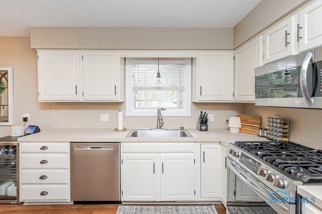 6023 Brainard Drive, Sylvania, OH 43560