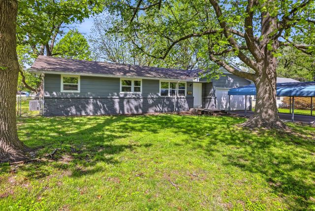 1459 S Luster Avenue, Springfield, MO 65804