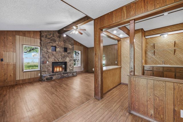 1459 S Luster Avenue, Springfield, MO 65804