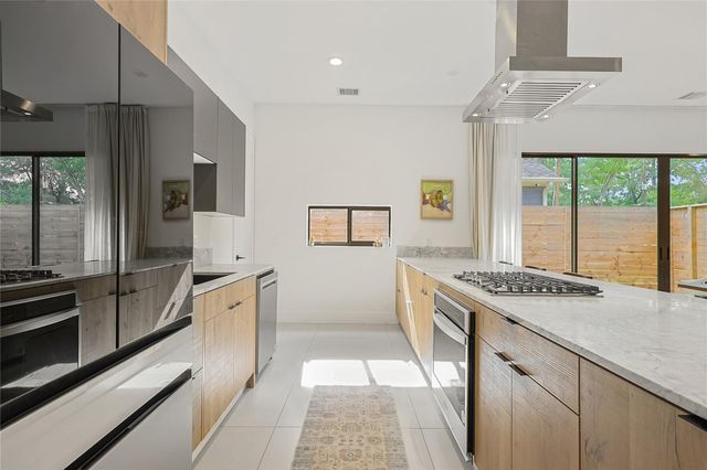 1550 Ashway Street, Conroe, TX 77385