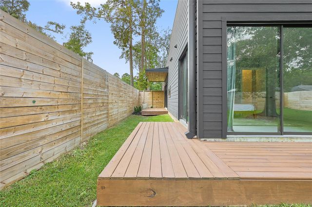 1550 Ashway Street, Conroe, TX 77385