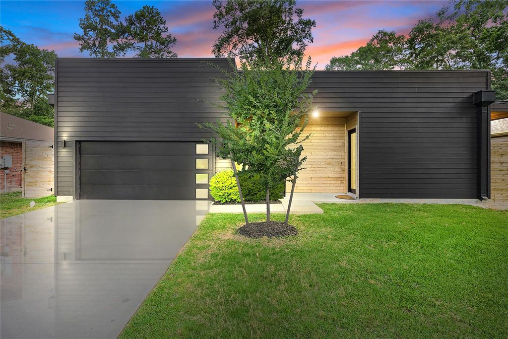 1550 Ashway Street, Conroe, TX 77385