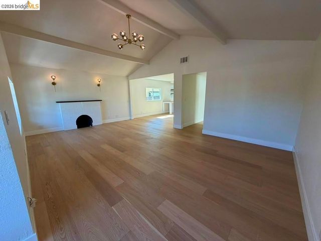 1327 Ward St, Berkeley, CA 94702