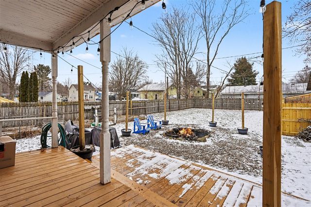 711 Maple Street, Three Rivers, MI 49093