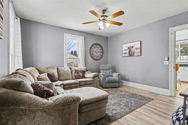 711 Maple Street, Three Rivers, MI 49093