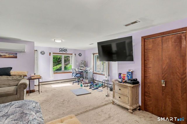 140 Emmett Avenue, Derby, CT 06418