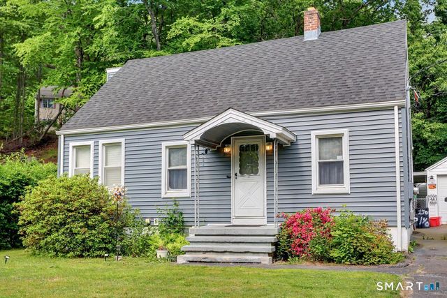140 Emmett Avenue, Derby, CT 06418