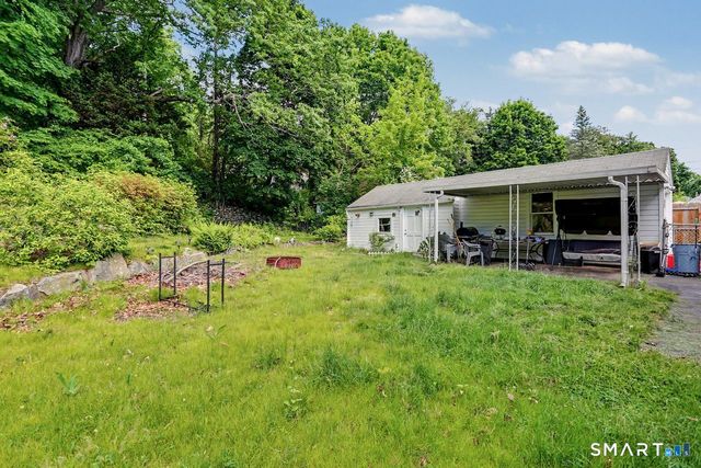 140 Emmett Avenue, Derby, CT 06418