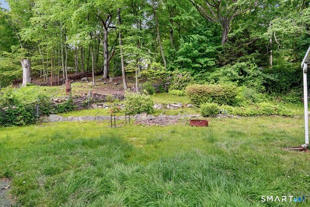 140 Emmett Avenue, Derby, CT 06418