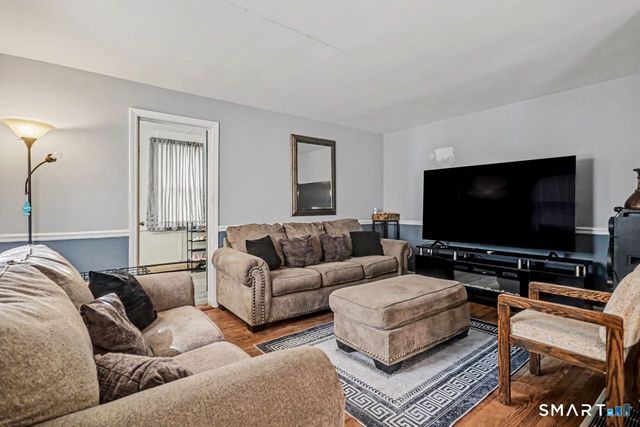 140 Emmett Avenue, Derby, CT 06418