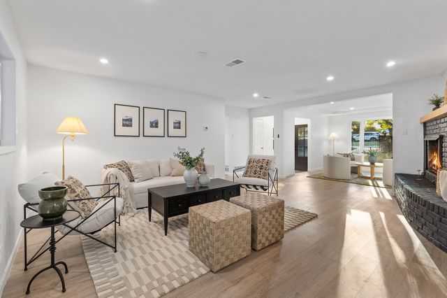 3528 S Hampton Road, Dallas, TX 75224