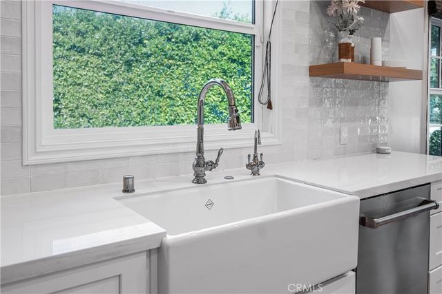 10455 Lindbrook Drive, Los Angeles, CA 90024