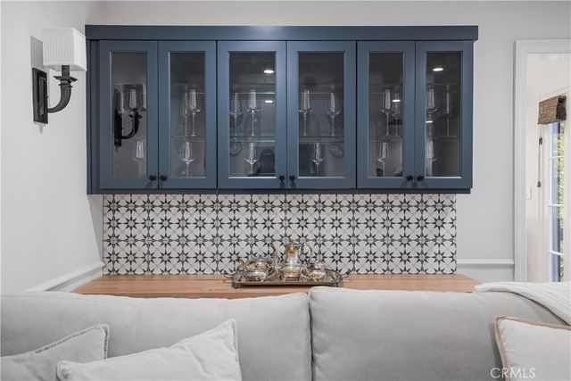 10455 Lindbrook Drive, Los Angeles, CA 90024