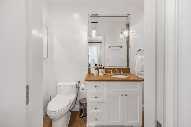 10455 Lindbrook Drive, Los Angeles, CA 90024