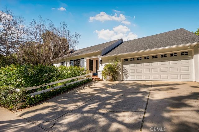 10455 Lindbrook Drive, Los Angeles, CA 90024