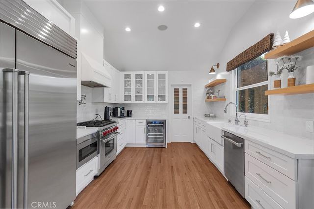 10455 Lindbrook Drive, Los Angeles, CA 90024