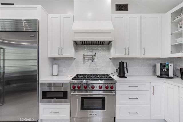 10455 Lindbrook Drive, Los Angeles, CA 90024