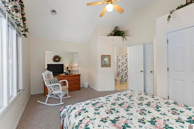 209 Hursthaven Ct, Grand Rivers, KY 42045