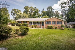 2252 Timber Lane, Snellville, GA 30078