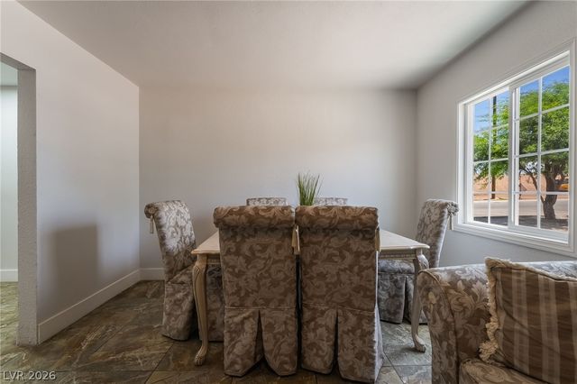 28 Hansen Street, Henderson, NV 89015