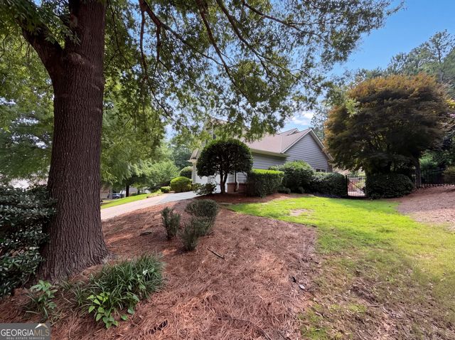 8635 Amsbury Way, Cumming, GA 30041