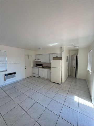 2451 NW 13th Court 5, Fort Lauderdale, FL 33311