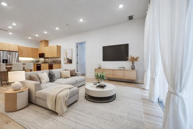 45128 Warm Springs Boulevard 228, Fremont, CA 94539