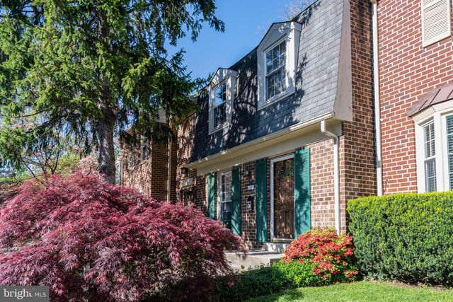 6705 SURREYWOOD LN, Bethesda, MD 20817