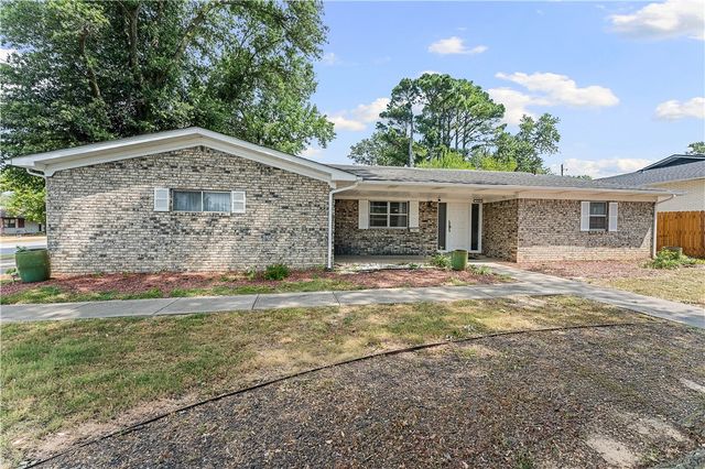 1101 NE 2nd Street, Bentonville, AR 72712